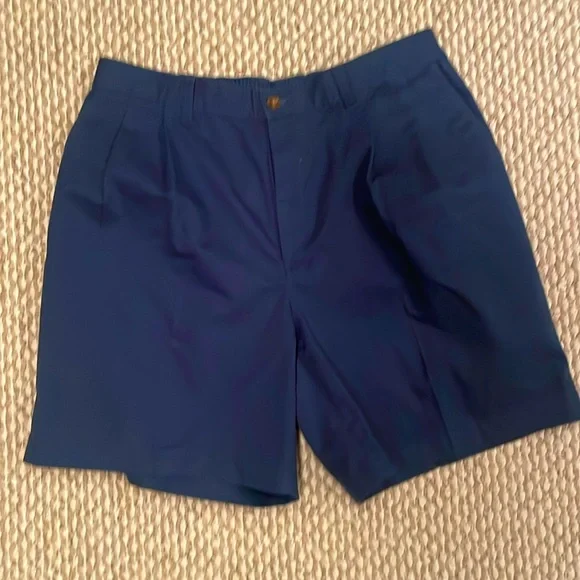 TOWNCRAFT Men's Pleated Front Bermuda Shorts | Waist Size 36 | Blue | Chino - Picture 1 of 9